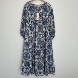 Elegant Blue and Cream Maxi Dress